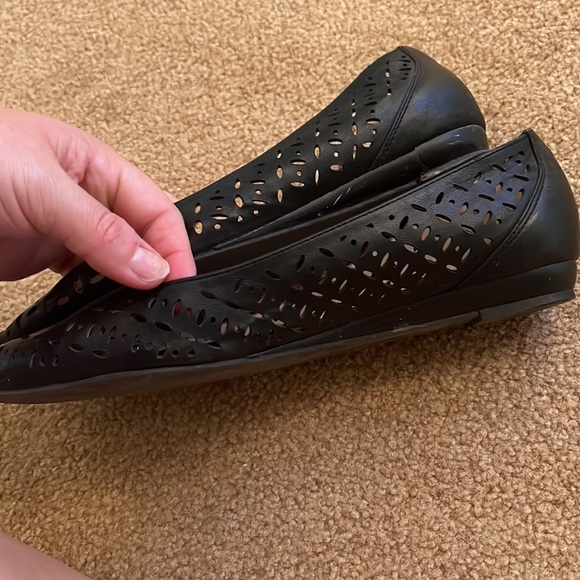 Relativity flats - Picture 3 of 5